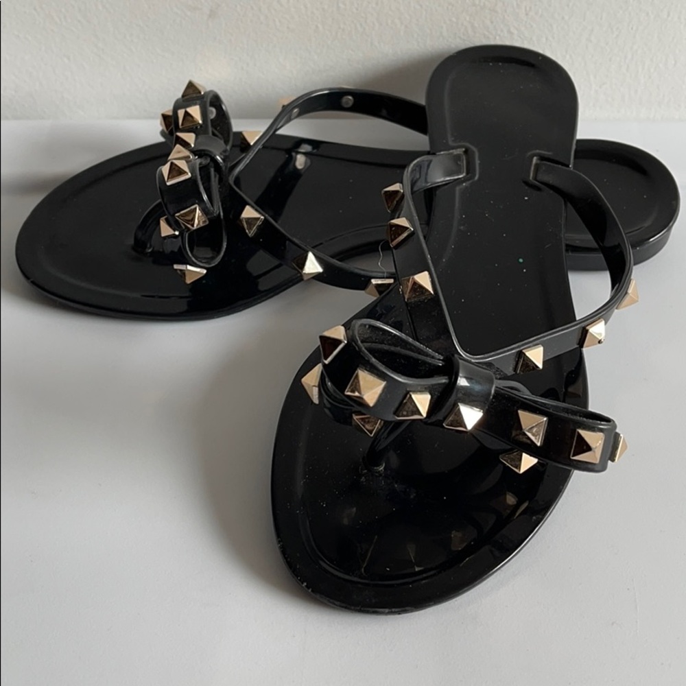 Studded jelly flip flops